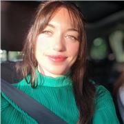 Je peux enseigner l'anglais niveau débutant et avancé. J'ai vécu en Irlande et aux Etats-Unis : British or American English